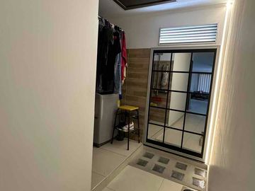Venta de Casa Bifamiliar con local en el Barrio Aranjuez en Cali