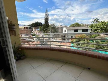 Venta de Casa Bifamiliar con local en el Barrio Aranjuez en Cali