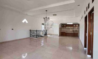 Dijual Rumah griya mekar arum dekat Summarecon Bandung