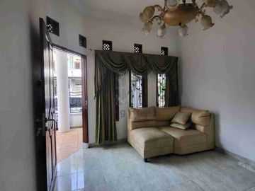 Dijual Rumah griya mekar arum dekat Summarecon Bandung