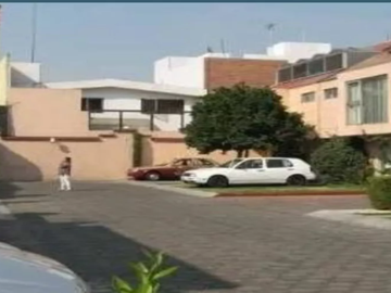 Casa en increible localidad, con 3 recamaras, Coapa, Coyoacán, CDMX.