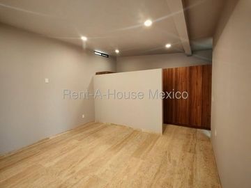 Casa de Autor en Venta | Nuevo Refugio | Doble Altura y Acabados de Lujo