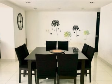 Casa de 5 habitaciones, en Canal de Miramontes, Coyoacán, CDMX.