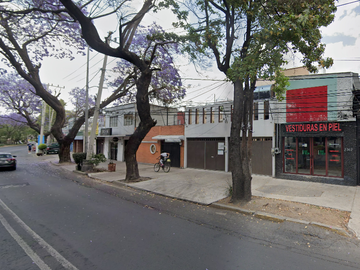 Casa de 5 habitaciones, en Canal de Miramontes, Coyoacán, CDMX.