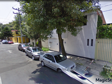 Casa con 3 habitaciones cerca de Circuito Interior, Coyoacán, CDMX.
