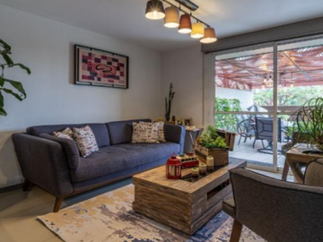 Casa con 100 m en Pedregal de Carrasco, Coyoacán, CDMX.
