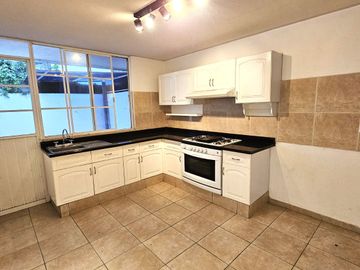 CASA EN VENTA LOMAS DE PASTEUR REMODELADA CON RECAMARA EN PLANTA BAJA CERCA DEL LIBRAMIENTO SURPONIENTE