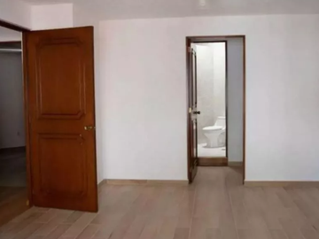 Casa con 290m, con una ubicación excelente, Coyoacán, CDMX.
