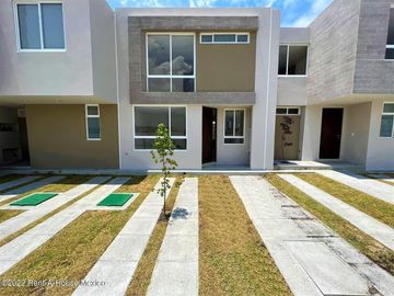 Venta casa Zakia, 3 recamaras, 3 baños nueva.