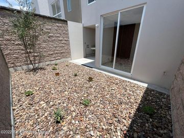 Venta casa Zakia, 3 recamaras, 3 baños nueva.