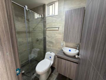 VENTA APARTAMENTO MEJORAS PUBLICAS. EDIFICIO GOLDEN TOWER