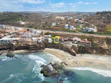 Casa Frente al Mar en Venta en Punta Bandera Tijuana con Casita