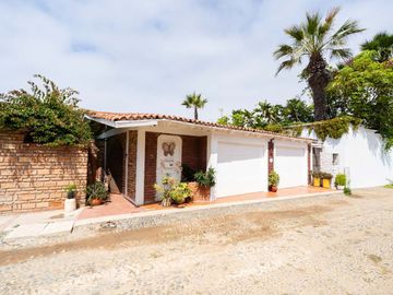 Casa Frente al Mar en Venta en Punta Bandera Tijuana con Casita