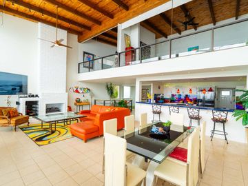 Casa Frente al Mar en Venta en Punta Bandera Tijuana con Casita