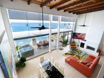 Casa Frente al Mar en Venta en Punta Bandera Tijuana con Casita