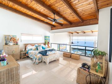 Casa Frente al Mar en Venta en Punta Bandera Tijuana con Casita