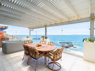Casa Frente al Mar en Venta en Punta Bandera Tijuana con Casita