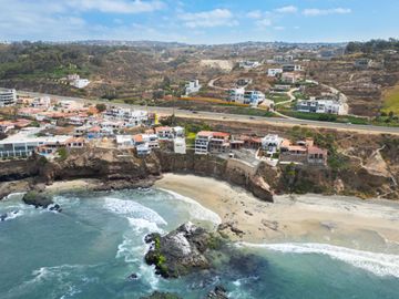 Casa Frente al Mar en Venta en Punta Bandera Tijuana con Casita