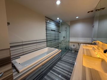 FOR SALE 3BR KIROV PROSCENIUM