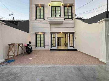 RUMAH SIAP HUNI MEWAH SAWOJAJAR