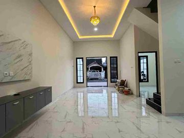 RUMAH SIAP HUNI MEWAH SAWOJAJAR