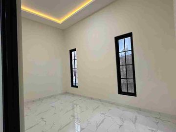 RUMAH SIAP HUNI MEWAH SAWOJAJAR