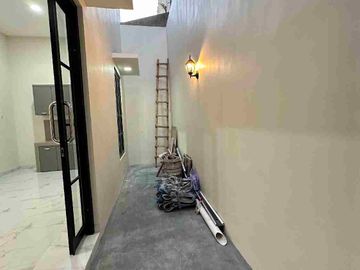 RUMAH SIAP HUNI MEWAH SAWOJAJAR