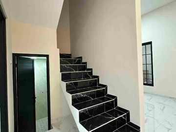 RUMAH SIAP HUNI MEWAH SAWOJAJAR