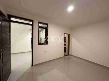 Dijual Rumah Mewah 2 Lantai di PBI Araya Kota Malang Blimbing