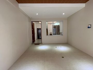 Proj.8 Quezon City For Sale 3 Storey Townhouse 3 Bedrooms near General Ave RG