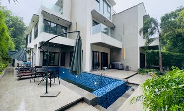 5-BEDROOM House and Lot with Swimming Pool for Sale in Manila Southwoods Residential Estates, Carmona, Cavite