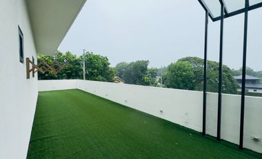 5-BEDROOM House and Lot with Swimming Pool for Sale in Manila Southwoods Residential Estates, Carmona, Cavite