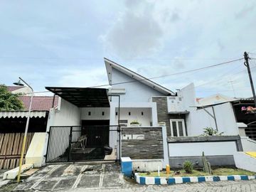 Rumah Hitung Tanah Rungkut Row Jalan 3 Mobil Bentuk Tanah Kotak