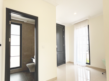 JUAL Rumah Mewah di Bellefont East The Springs