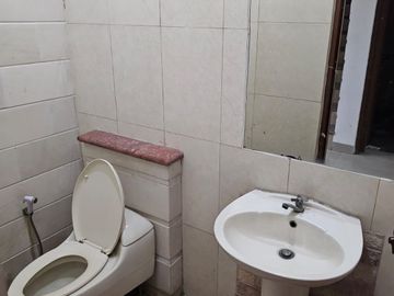 Rumah di Lingkungan Nyaman Siap Huni Sudah Rapih di Lippo Karawaci Utara Lokasi Sangat Strategis Dekat Akses Tol