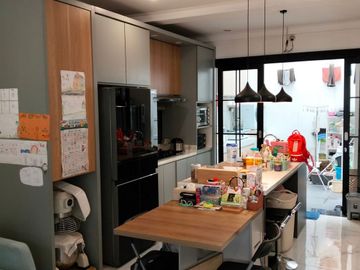 Rumah Full Furnished Siap Huni di Kawasan Gading Serpong