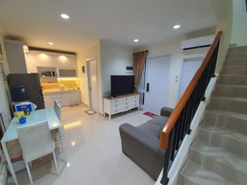 Jual Rumah nyaman siap huni 2 lantai di Rossini Gading Serpong