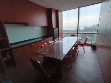 Dijual & Disewakan Office Unit Menara Aria Batam – Full Furnish