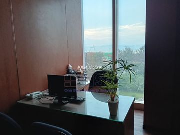 Dijual & Disewakan Office Unit Menara Aria Batam – Full Furnish