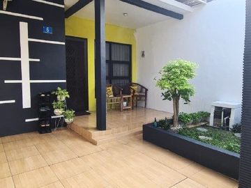 Rumah di Palm Oasis, Sememi Utara Benowo Surabaya Siap Huni