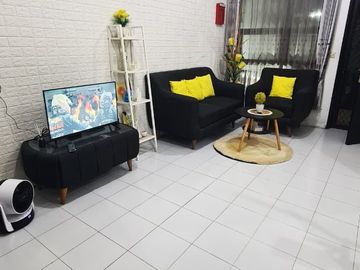 Rumah di Palm Oasis, Sememi Utara Benowo Surabaya Siap Huni