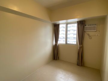 Avida Towers Turf 3 Bedroom Condo in BGC Taguig