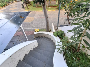 Rare Listing! Disewakan Golf Lake Venetian Cengkareng