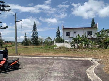 Residential Lot For Sale in Tagaytay Manors Subd-MC