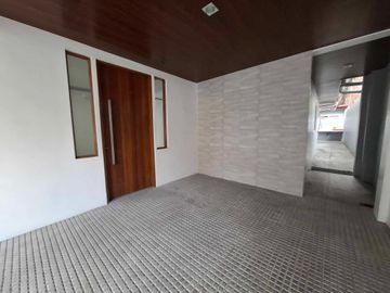 Holy Spirit Quezon City For Sale 2 Storey Single Attached House And Lot near Commonwealth RG