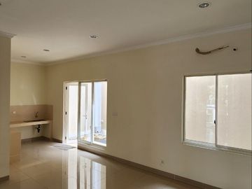 RUMAH SIAP HUNI 3 KAMAR TIDUR DILOKASI ELITE GADING SERPONG!