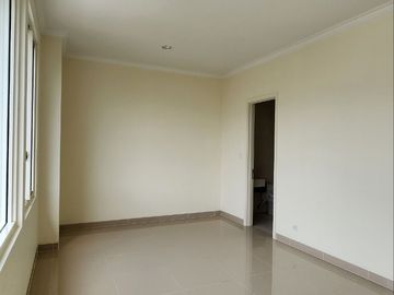 RUMAH SIAP HUNI 3 KAMAR TIDUR DILOKASI ELITE GADING SERPONG!