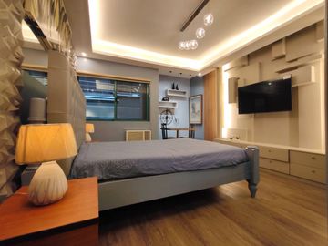 Alpha Salcedo Makati 32 sqm studio furnished unit P25k only for rent