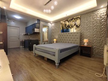 Alpha Salcedo Makati 32 sqm studio furnished unit P25k only for rent