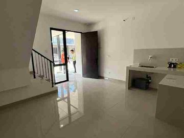 DISEWAKAN MURAH RUMAH PIK MILENIAL 4,5X10 2LT 2BR KOSONGAN